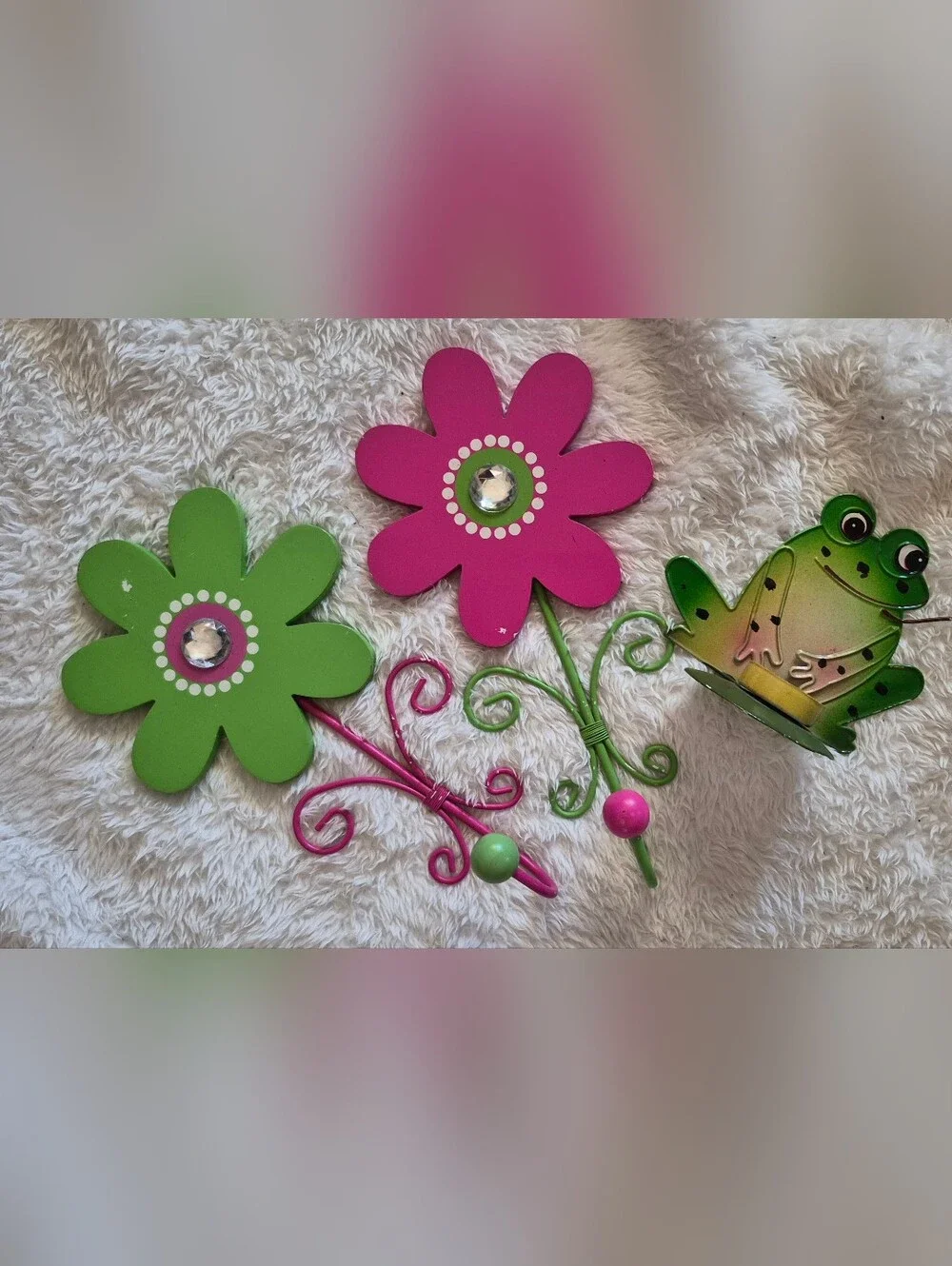 Whimsical Frog & Flower Wall Hook Set - Pink and Green